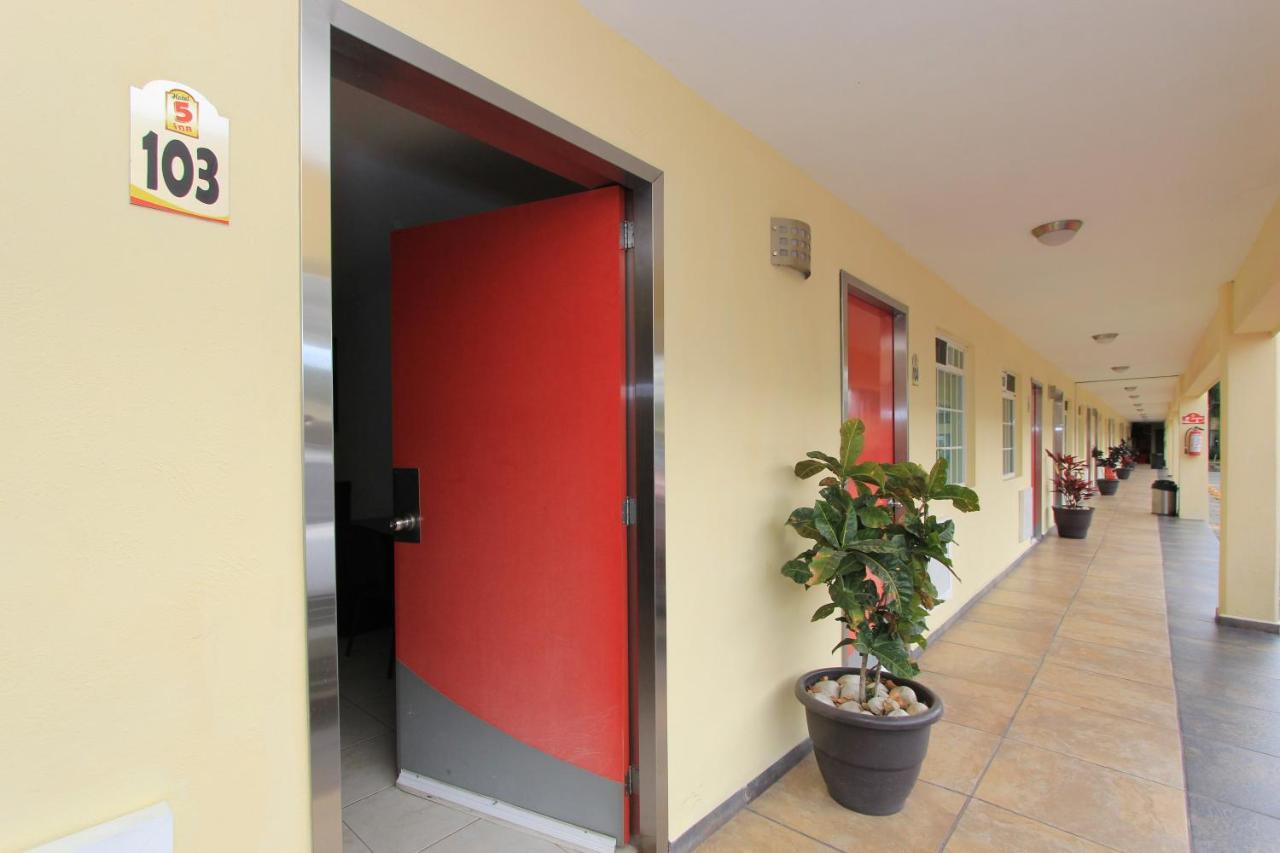 Hotel 5 inn Silao Exterior foto